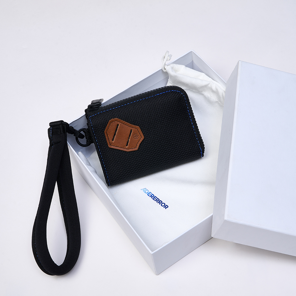 아더에러] 플러그 코인 월렛 블랙 : 선물하기