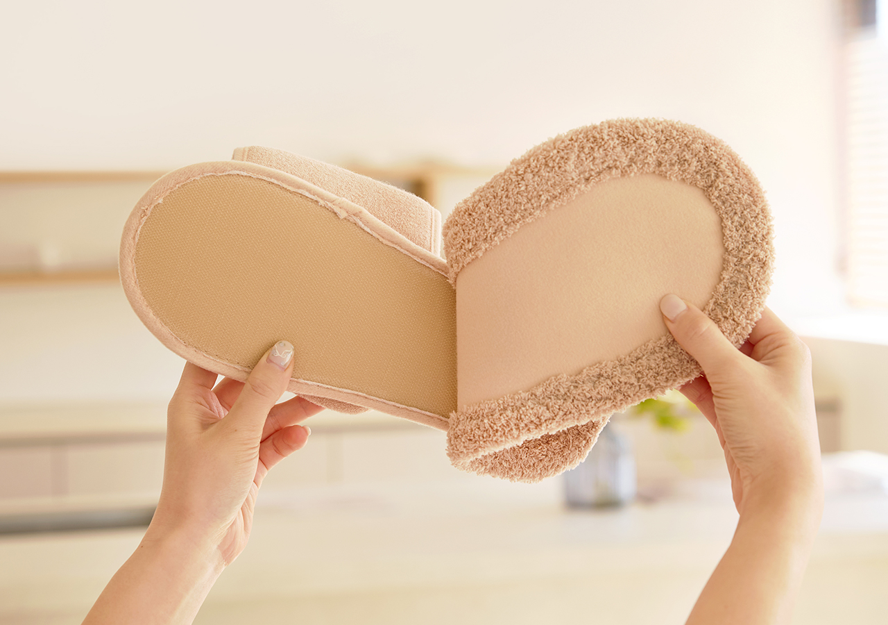 Kakao Friends Chunsik Cleaning Slippers