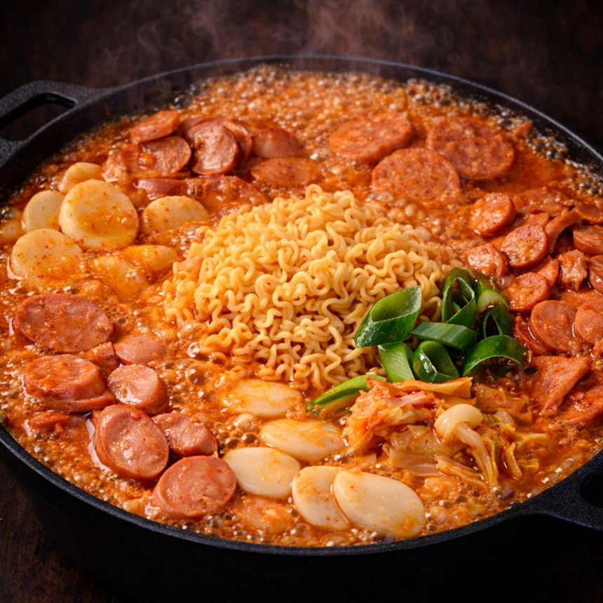참도깨비 의정부식 1960 부대찌개 700gX4봉 + 라면사리 증정 푸짐한 베이컨과 햄4종,당면,떡