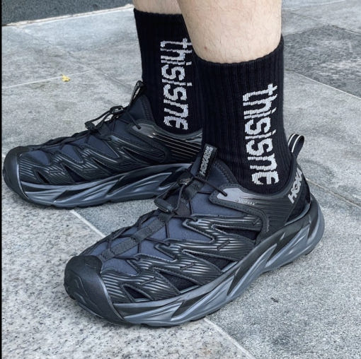 HOKA。ホパラ 'ブラックダークシャドウ1106534-BDSD