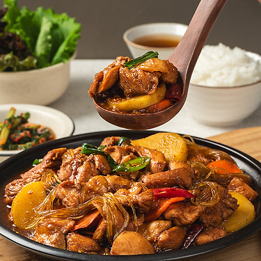 국내산닭으로 만든 푸짐한 찜닭/춘천닭갈비 1+1