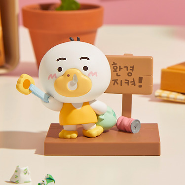 MiniFigurine Tube Figurine