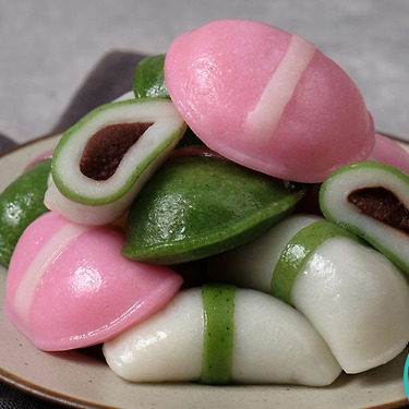 [ 멜로망떡 ] 국내산 쌀 굳지않는 반달 바람떡 세가지맛 모듬 1KG X2봉외 백암금 백찹쌀떡 감자떡 통가래떡 | 톡딜