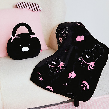 Black Pouch Blanket Chunsik