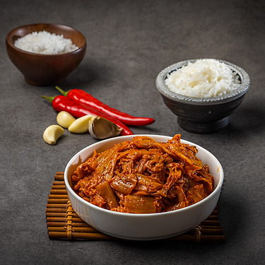 [톡딜] 볶음김치 1kg (3,890원/3,900원)