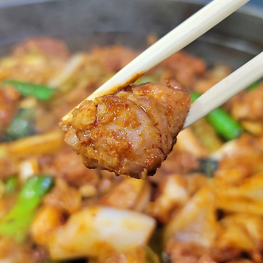 [톡딜] [카톡딜] 춘천닭갈비 국산닭 500g+500g (9,920/무료)