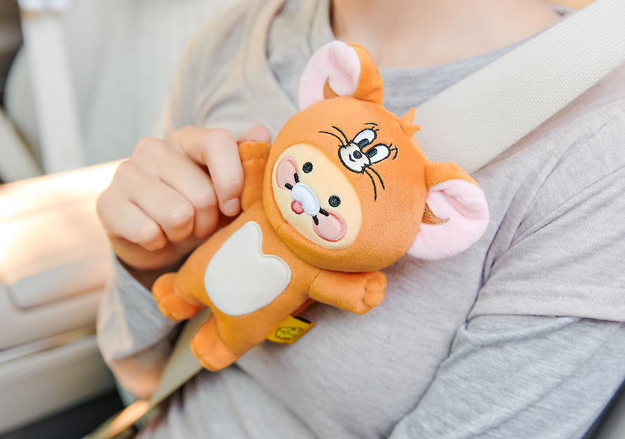 Seatbelt Cover Tom and Jerry X Friends Seatbelt Chunsik - Kakao Friends