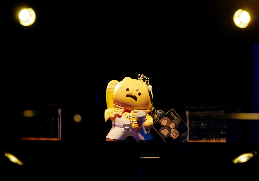Figure Keychain Queen X Friends Freddie Figure Chunsik - Kakao Friends