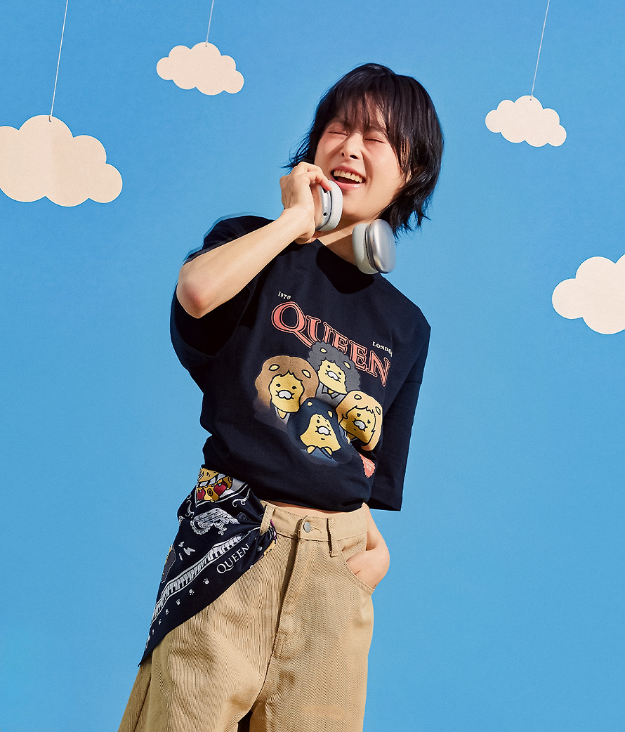 T-Shirt Queen X Friends Queen II Black Chunsik - Kakao Friends