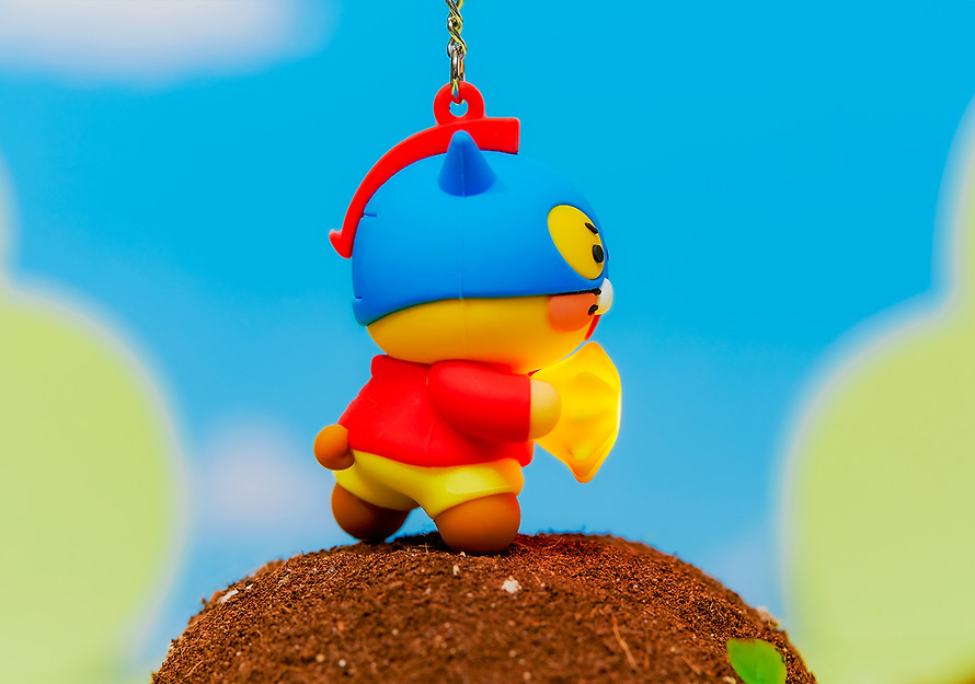 LED Figure Keychain Shin-chan X Friends Chunsik - Kakao Friends