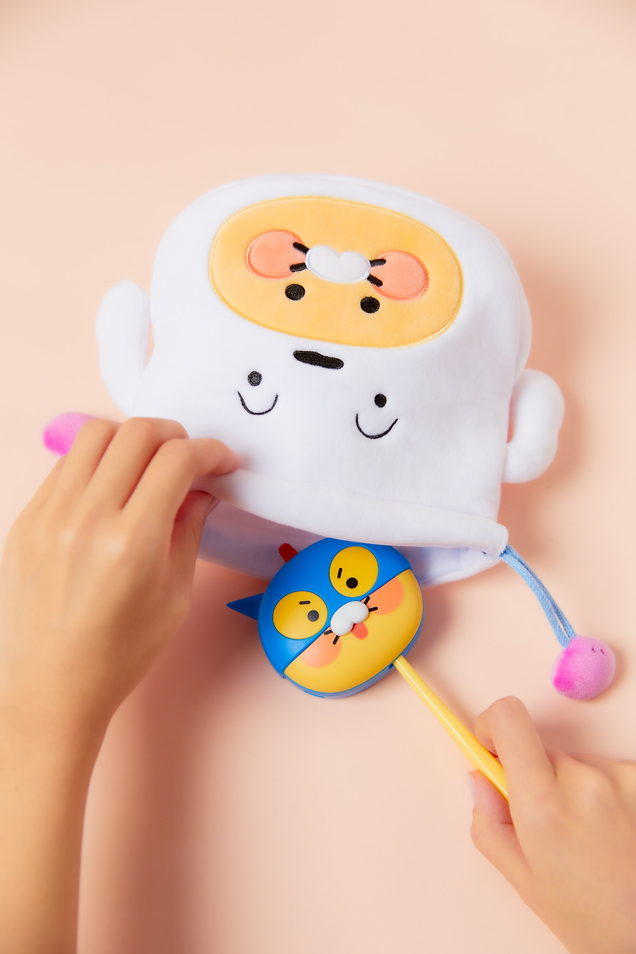 Toothbrush Sterilizer Shin-chan X Friends Chunsik - Kakao Friends